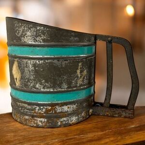 Vintage Foley Flour Sifter Triple Screen Sift-Chine Metal Handle Teal Bands